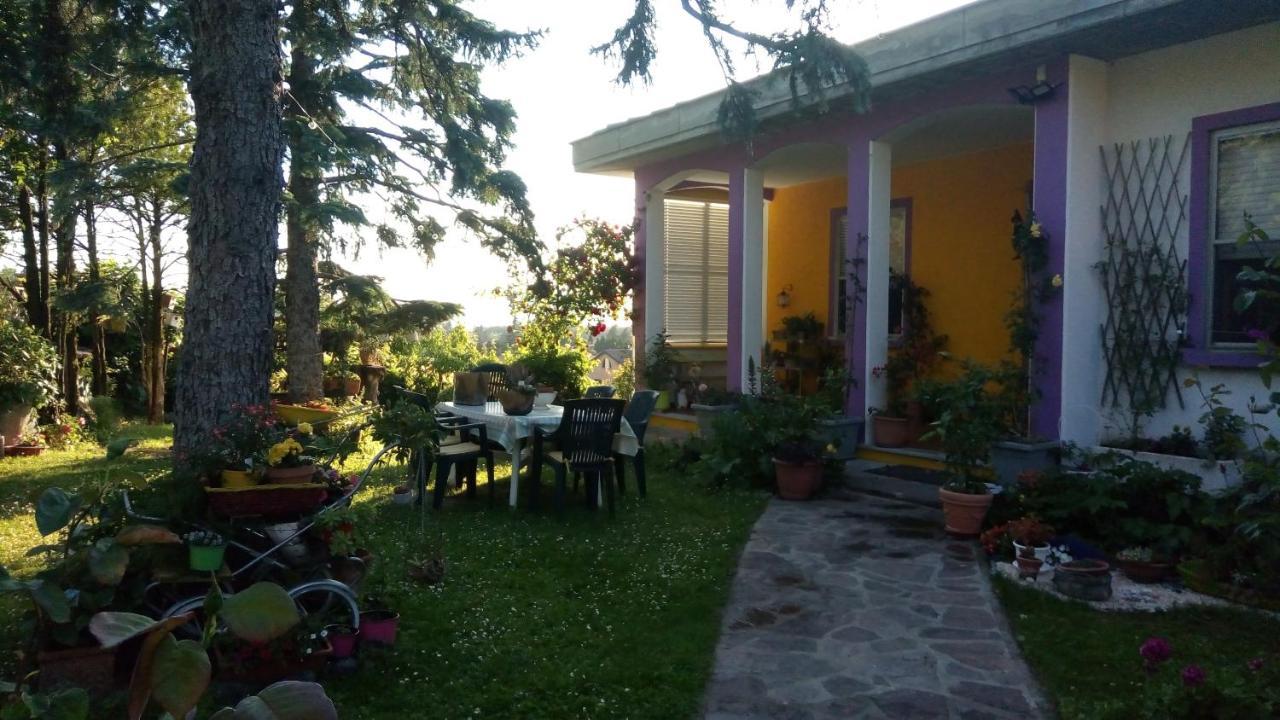 Nel Giardino Di Oz Bed & Breakfast ฟอร์โนโว ดิ ตาโร ภายนอก รูปภาพ